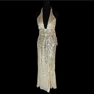 NWT MAC DUGGAL ELEGANT SEQUIN GOWN SIZE O. STUNNING